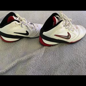 Nike basketball shoes size 13
